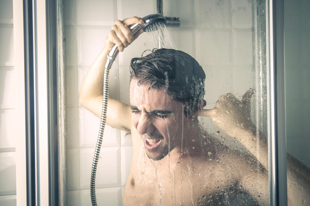 ¿sabias Que Tomar La Ducha Con Agua Fría No Es Tan Malo Después De Todo Makía